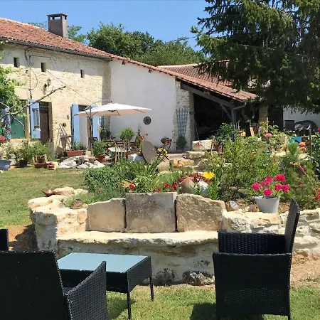 Holiday home Twin Emperor Tent In Le Vieux Cerier Charente Le-Vieux-Cerier