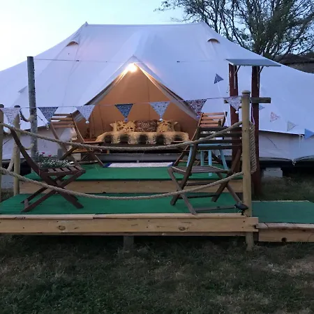 Holiday home Twin Emperor Tent In Le Vieux Cerier Charente